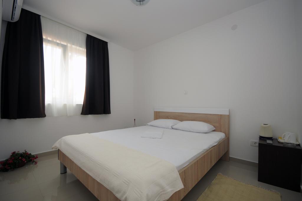 Apartments Vila Anastasia Budva Quarto foto