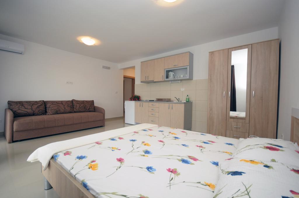 Apartments Vila Anastasia Budva Quarto foto